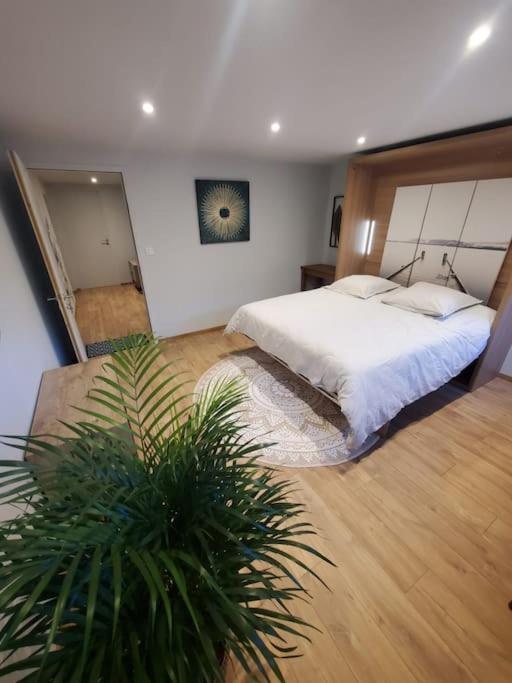 Apartamento Sur Le Chemin Du Cens Orvault Exterior foto